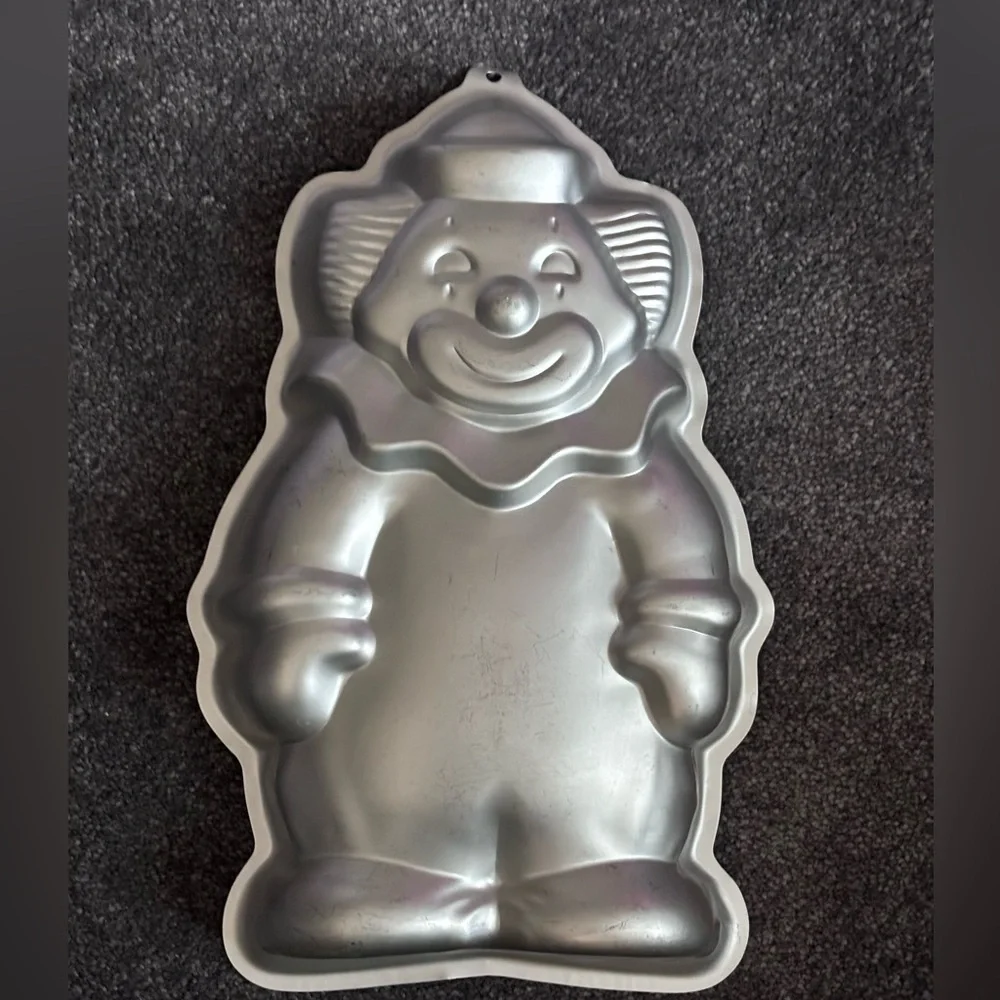 Wilton Circus Clown Aluminum Cake Pan 1986 - #2105-9401 New NOS vintage